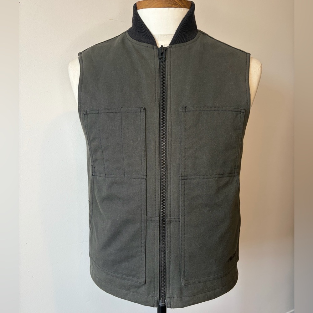 Filson Tin Cloth Insulated Work Vest. XS. Faded Black.